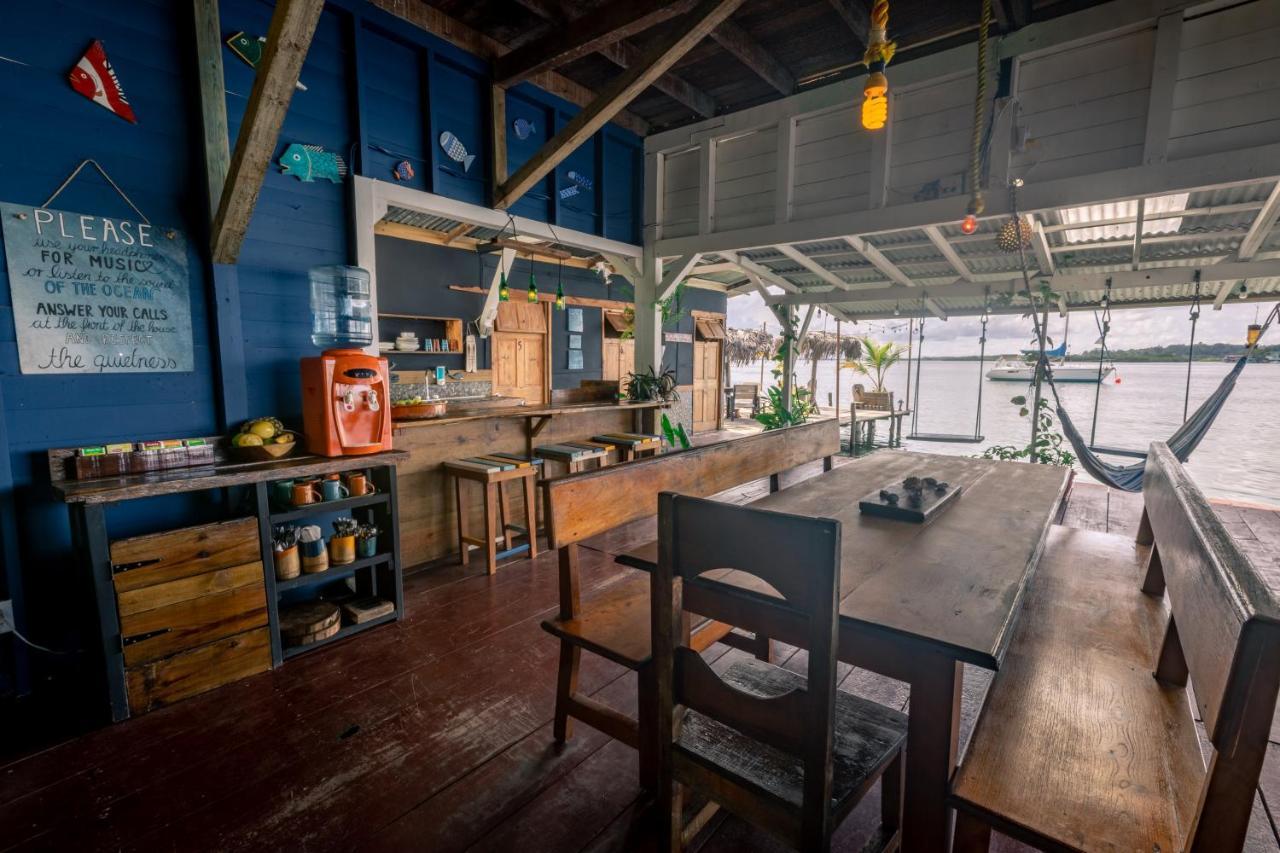 Barrbra Bnb Over The Sea Bocas Town Bagian luar foto
