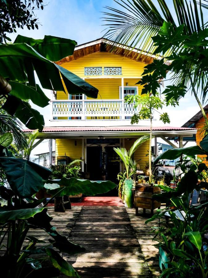 Barrbra Bnb Over The Sea Bocas Town Bagian luar foto
