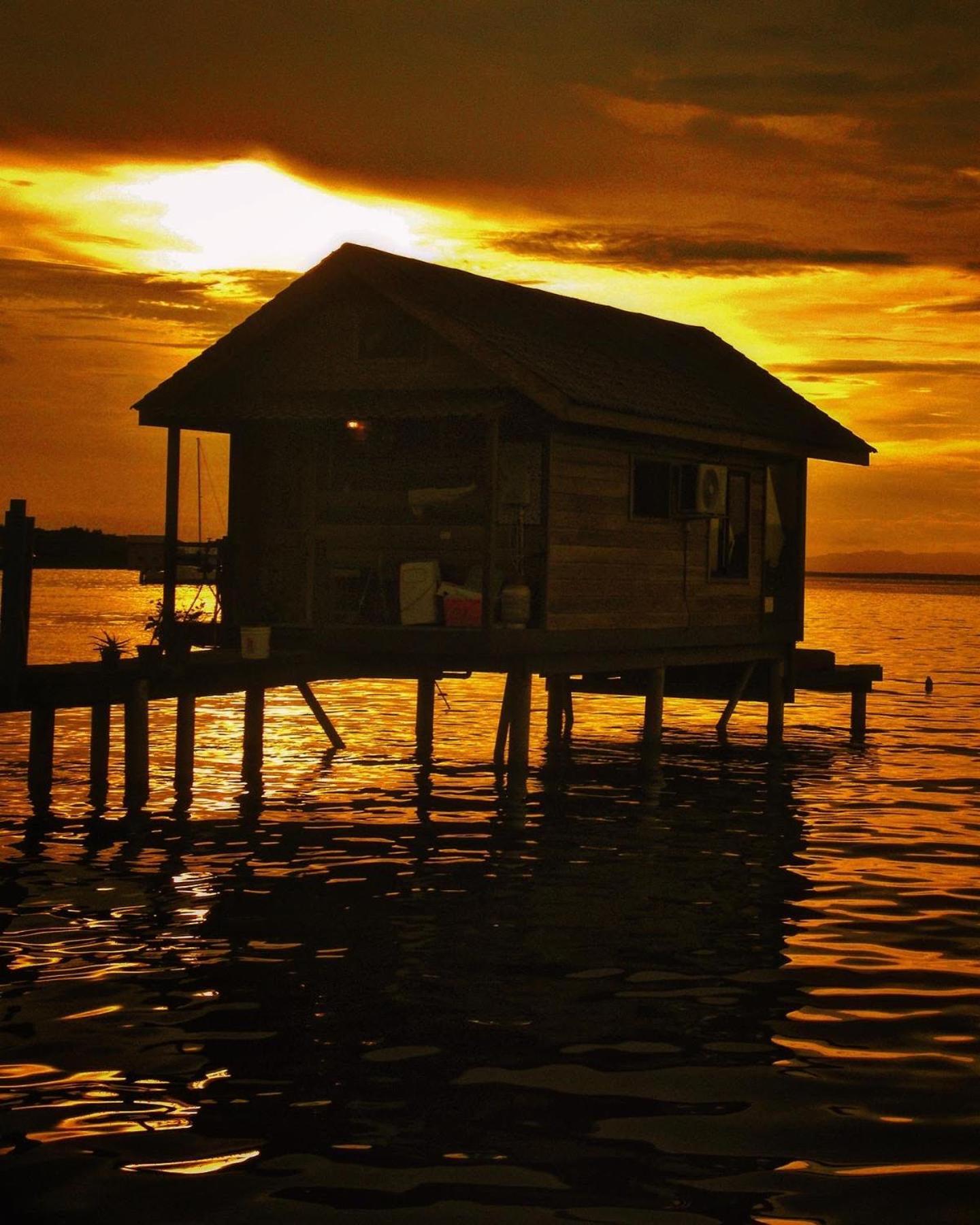 Barrbra Bnb Over The Sea Bocas Town Bagian luar foto