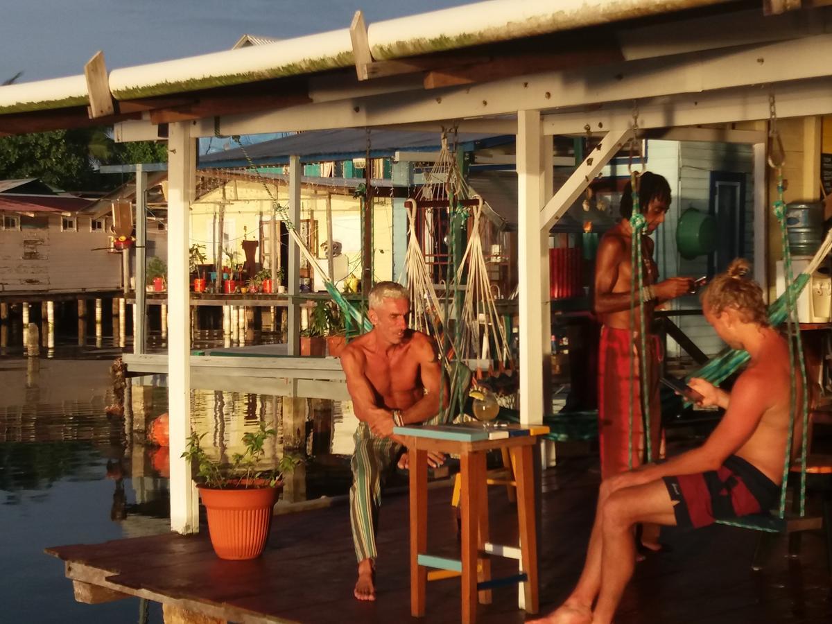 Barrbra Bnb Over The Sea Bocas Town Bagian luar foto