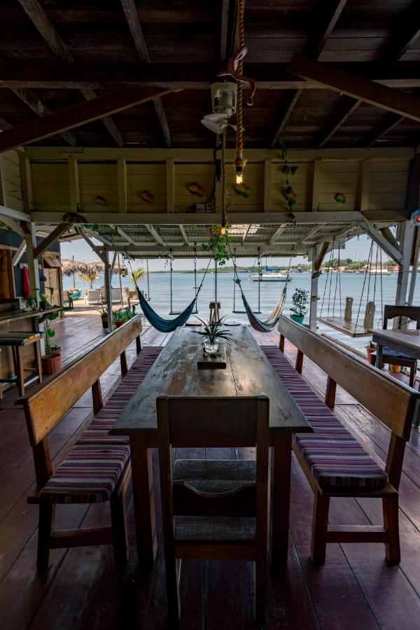 Barrbra Bnb Over The Sea Bocas Town Bagian luar foto